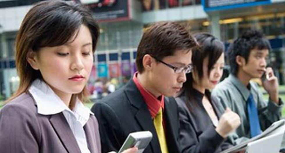 China celebra el aumento de usuarios móviles