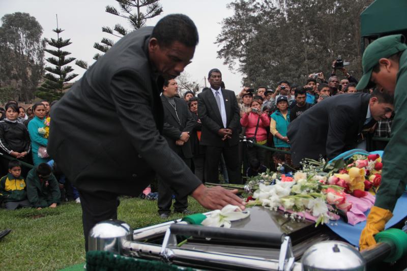 Padre de Yair Clavijo denuncia indiferencia de Sporting Cristal y la Federación Peruana de Fútbol