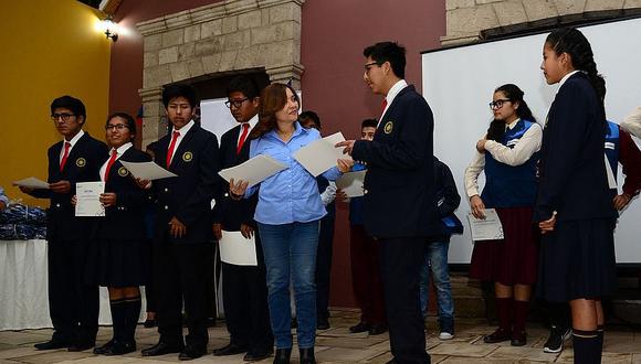 Jóvenes velarán por el patrimonio cultural de Moquegua 