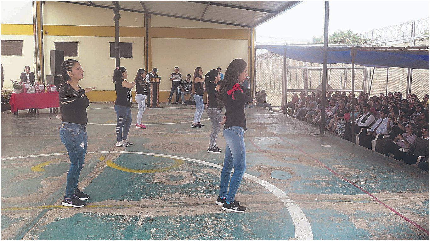 Más de 100 internas del penal de Picsi son mamás