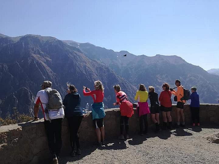 Guías de turismo se quedan sin empleo  y piden el bono independiente