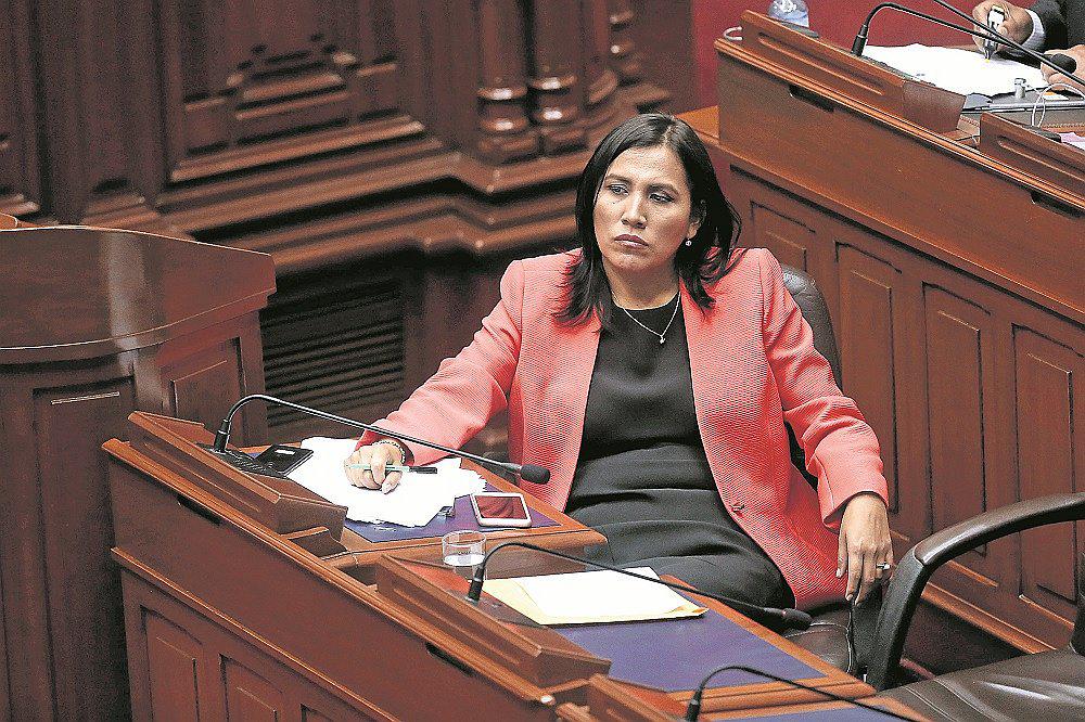Flor Pablo: Bancadas descartan censura a ministra de Educación tras la interpelación