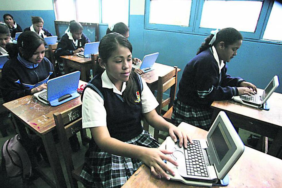 Colegios públicos se quedan sin laptops