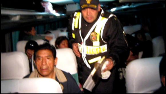 Turistas chilenos y argentinos fueron asaltados en el interior de bus