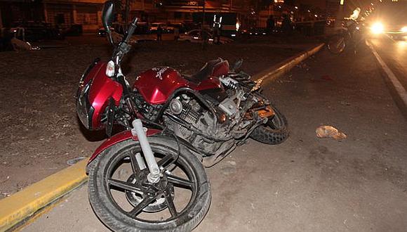 Juliaca: Un violento despiste de moto deja un herido