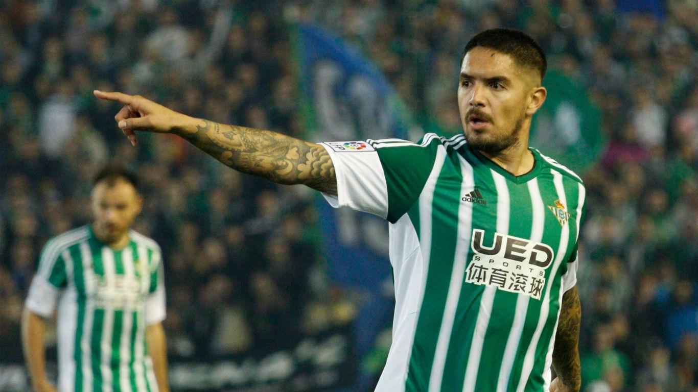 Juan Vargas anotó en goleada del Betis ante el Espanyol (VIDEO)