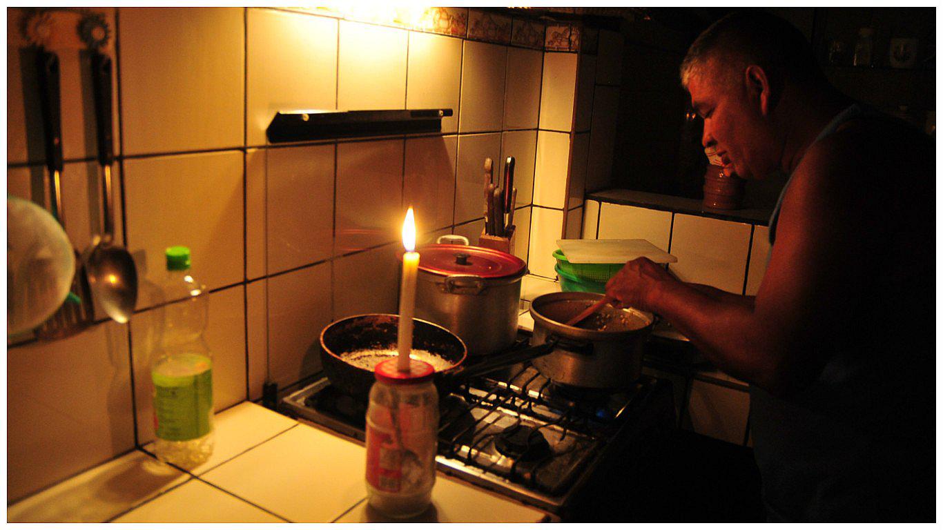 ​Corte de luz en seis distritos por trabajos de instalación de puente bailey