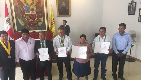 Juramentaron a alcaldes de centros poblados de Caplina y de Vilavilani