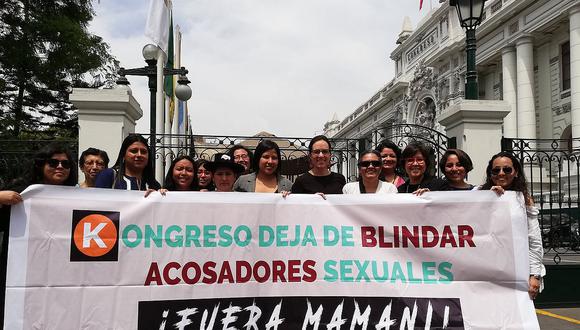 Con banderola bancada de Nuevo Perú pide a Congreso no blindar a Moisés Mamani