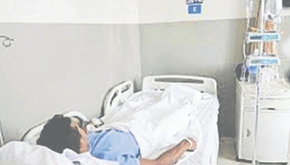 Niño cae de segundo piso de colegio y está grave en el hospital