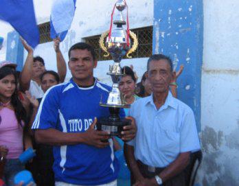 Nueva Esperanza fue premiado en Zorritos