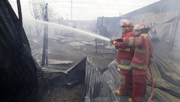 El incendio ocurrió en Mallaritos de Marcavelica.