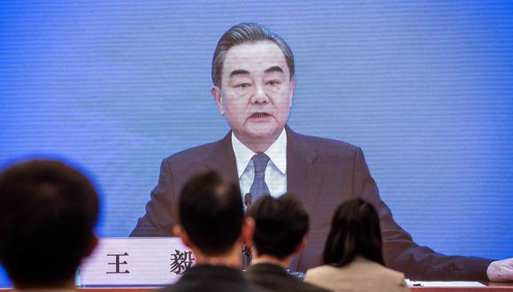 Coronavirus: El canciller de China, Wang Yi, Wang, participó una conferencia de prensa con motivo de la sesión parlamentaria anual. (Foto: NICOLAS ASFOURI / AFP).