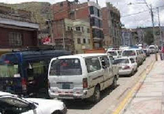 Puno: grúa municipal es inservible para retirar vehículos mal estacionados 