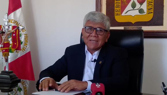 Alcalde de Tacna Pascual Güisa Bravo criticó que Chile guíe a los extranjeros ilegales a la frontera. (Foto: Adrian Apaza)
