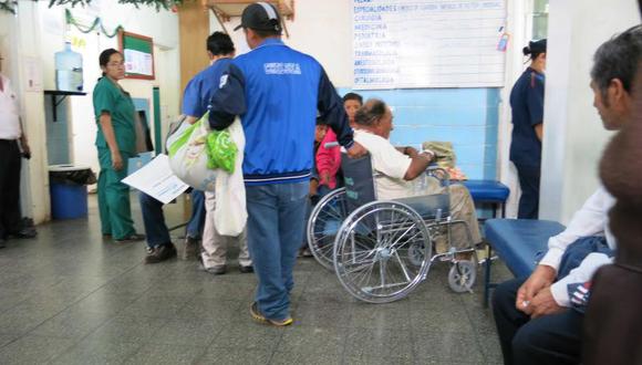 Heridos graves del bus que cayó a abismo son atendidos en EsSalud de Huariaca