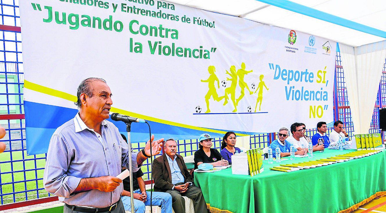 Trujillo: Difunden material educativo contra la violencia