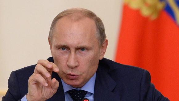 Vladimir Putin promulga una ley contra las ONG extranjeras "indeseables"