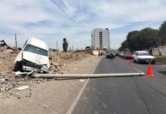 Tacna: Vehículo del Ejército derriba poste en la avenida Jorge Basadre