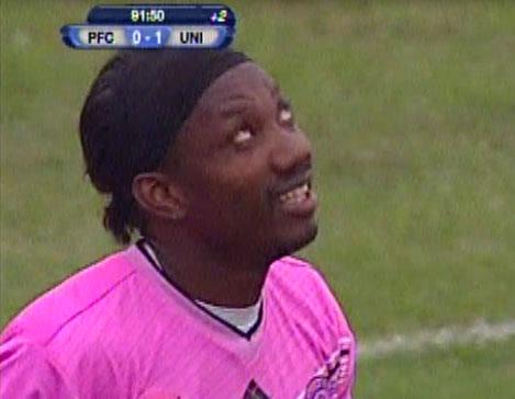 Andrés Mendoza falló increíble gol ante Universitario de Deportes (VIDEO)