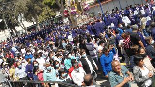 Piura: Señor de los Milagros derramó bendiciones en su segundo recorrido procesional