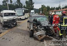 Camioneta choca con combi dejando un fallecido y cuatro heridos en Cusco