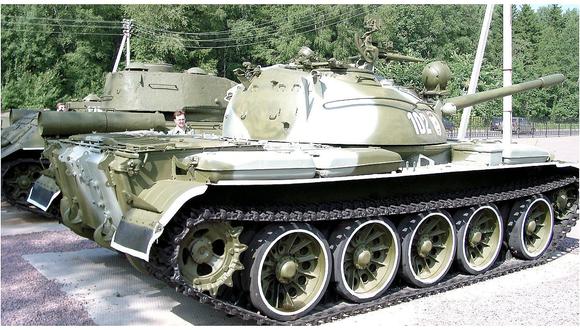 ​Compró un tanque soviético por Internet y no imaginas lo que halló al interior