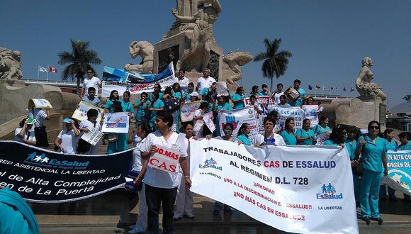 Trujillo: Trabajadores de EsSalud piden anulación del CAS (VÍDEO) 
