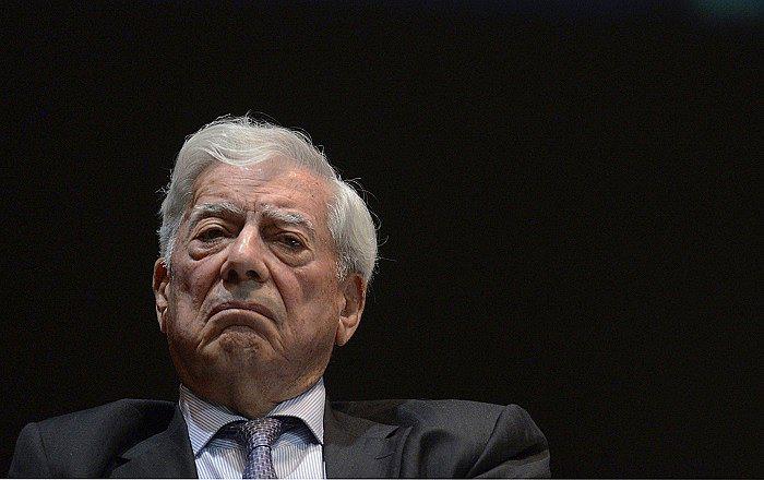 Mario Vargas Llosa: "Perú reivindicaría la dictadura si elige a Keiko Fujimori"