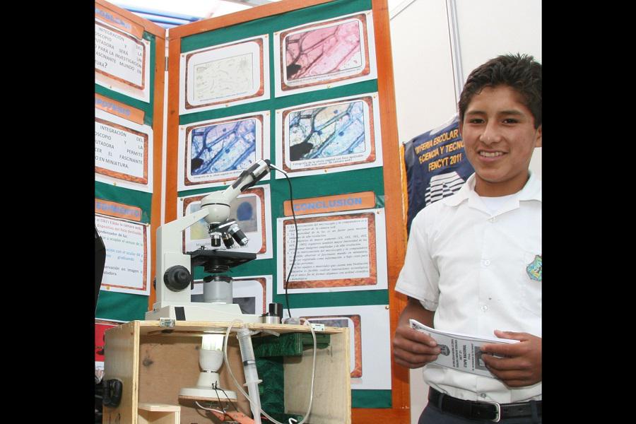 ​Más de 100 escolares presentan sus inventos en feria de ciencias