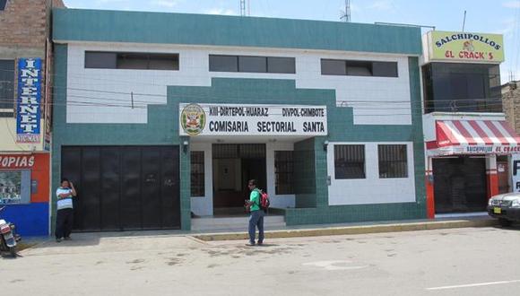 Chimbote: Conductor apunta con arma de fuego a mujer policía porque le iba a poner papeleta