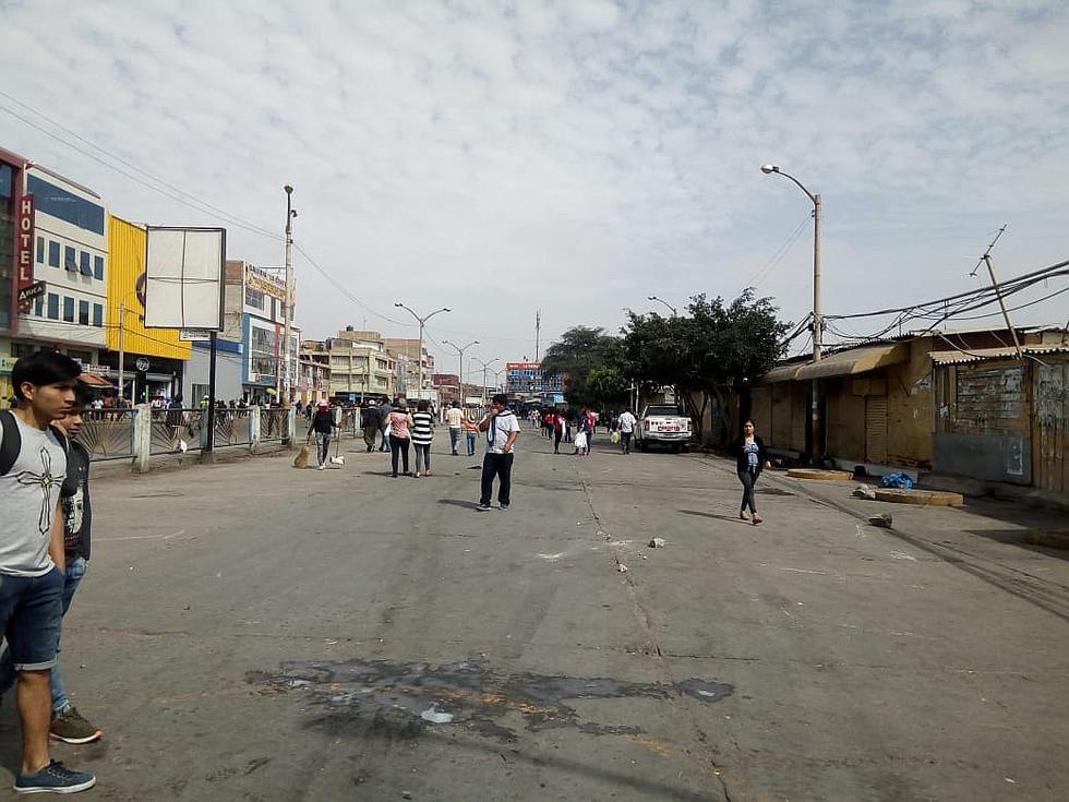 Más de 400 policías recuperan espacios públicos en el Mercado Modelo de Chiclayo (FOTOS)