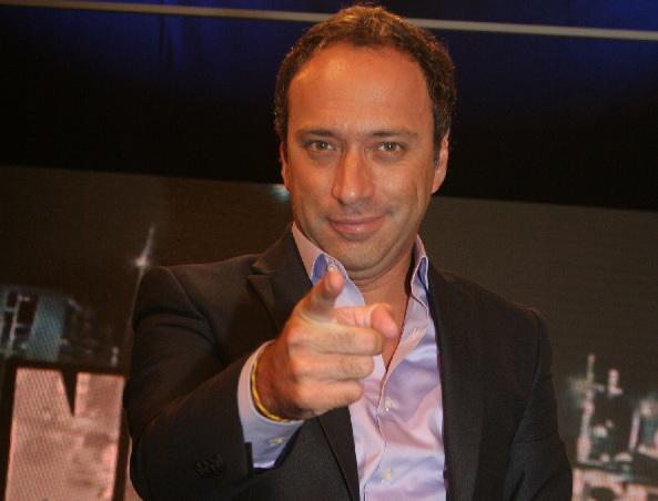 Carlos Galdós conducirá hoy "La Noche es Mía" en calzoncillos