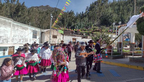 En el pueblo de Tarucachi empezó la celebración del carnaval. (Foto: Mallku Tarata)