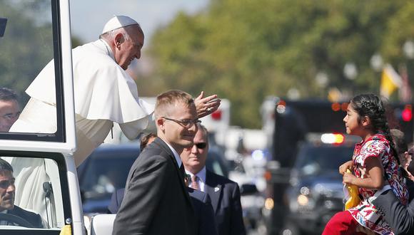 Papa Francisco: ​Niña que le entregó carta "estaba decidida a hacerlo"