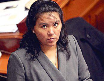 Se le viene la noche a Yaneth Cajahuanca