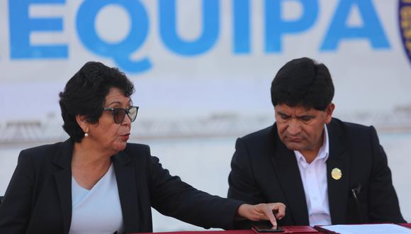 Vicegobernadora Ana María Gutiérrez y el gobernador Rohel Sánchez. (Foto: GEC)