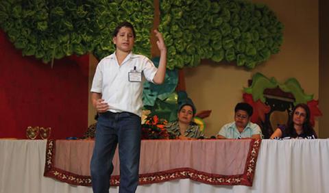 Escolares declaman poemas por el Día Interamericano del Agua