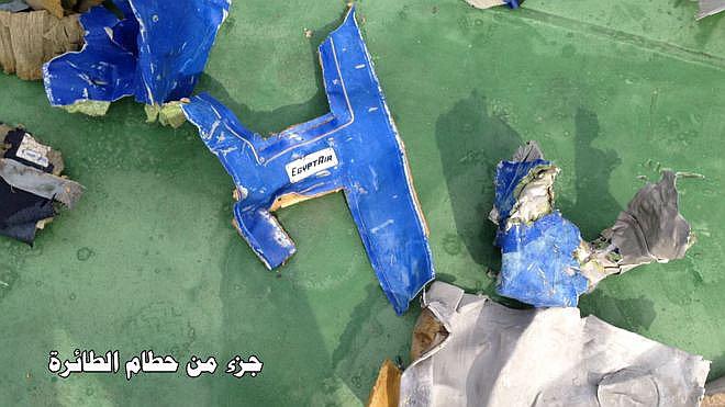 ​EgyptAir: Localizan una de las cajas negras del avión (VIDEO)