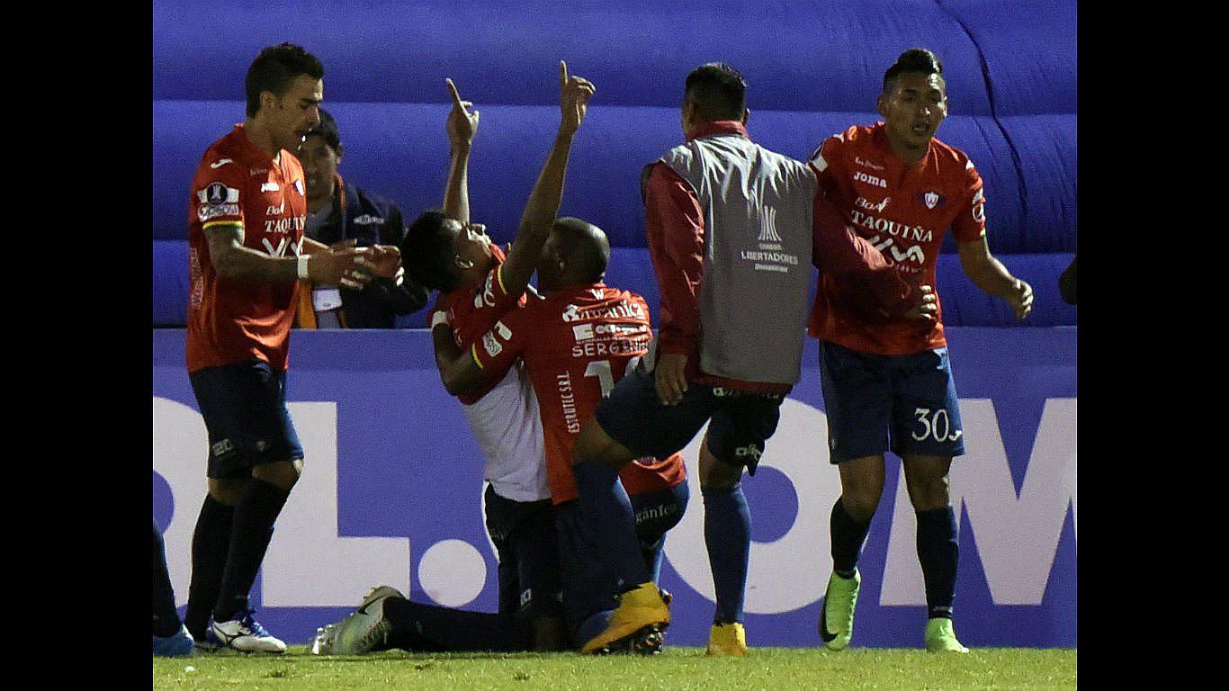Jorge Wilstermann de Roberto Mosquera venció a Atlético Mineiro por Copa Liberadores
