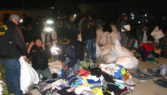 Policía Fiscal incauta ropa por 70 mil soles