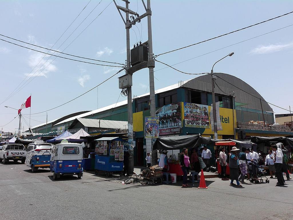 Quejas por encarecimiento de recibos de agua en el mercado de Ciudad Nueva