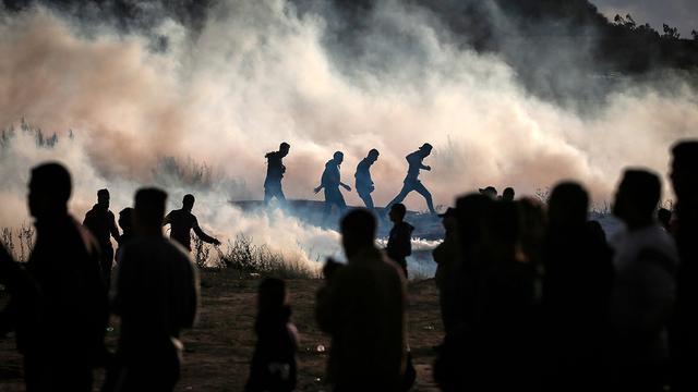 Israel bombardea la Franja de Gaza en respuesta a lanzamiento de globos incendiarios