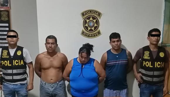 Los agentes arrestaron a José Manuel Sandoval Oyola (31), Yuliana Lourdes Saldarriaga Sandoval (40) y Félix Lavalle Quispe (49), quienes fueron llevados a la dependencia policial
