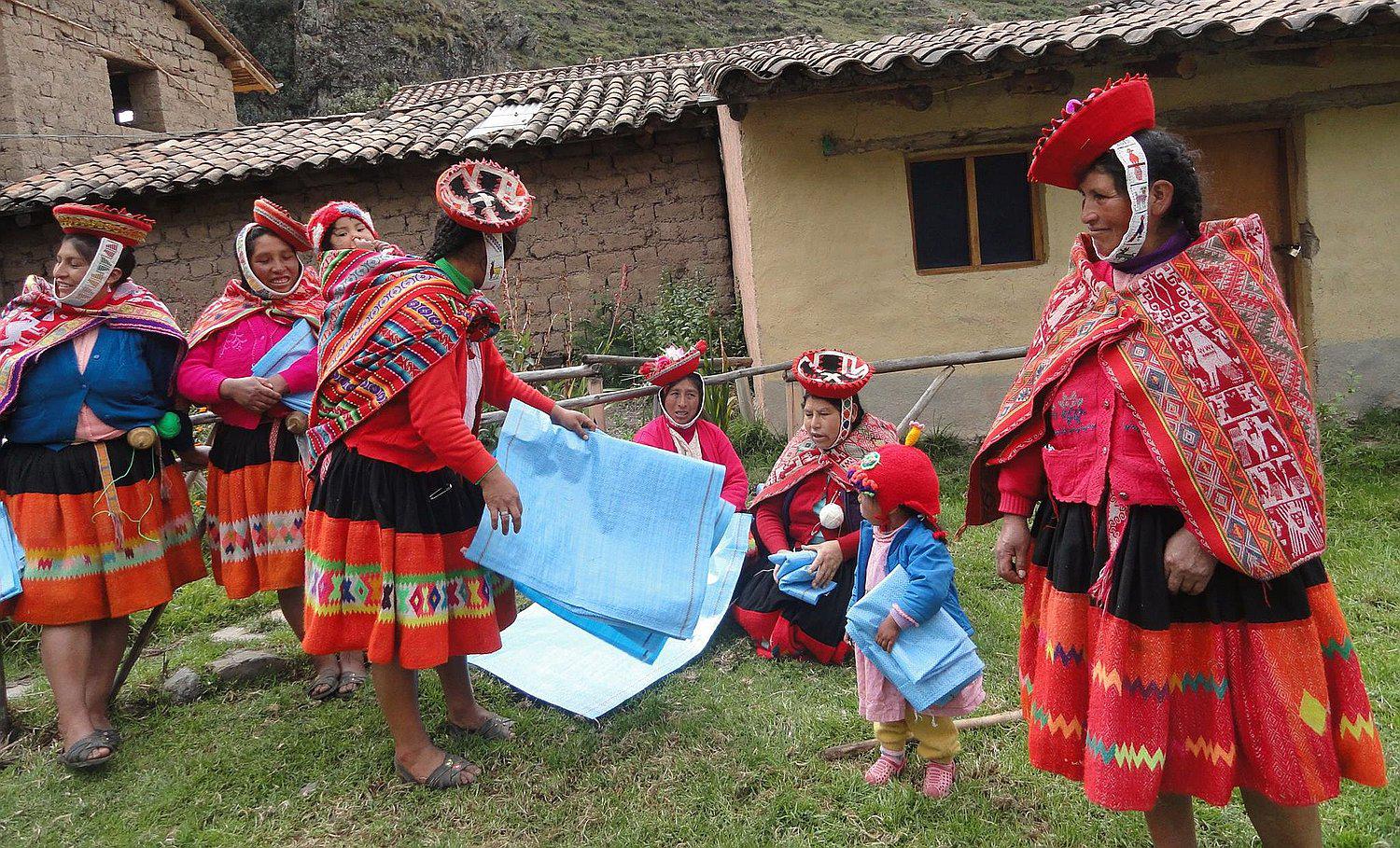 Cusco: Jornada de limpieza en la comunidad de Willoq - Ollantaytambo 