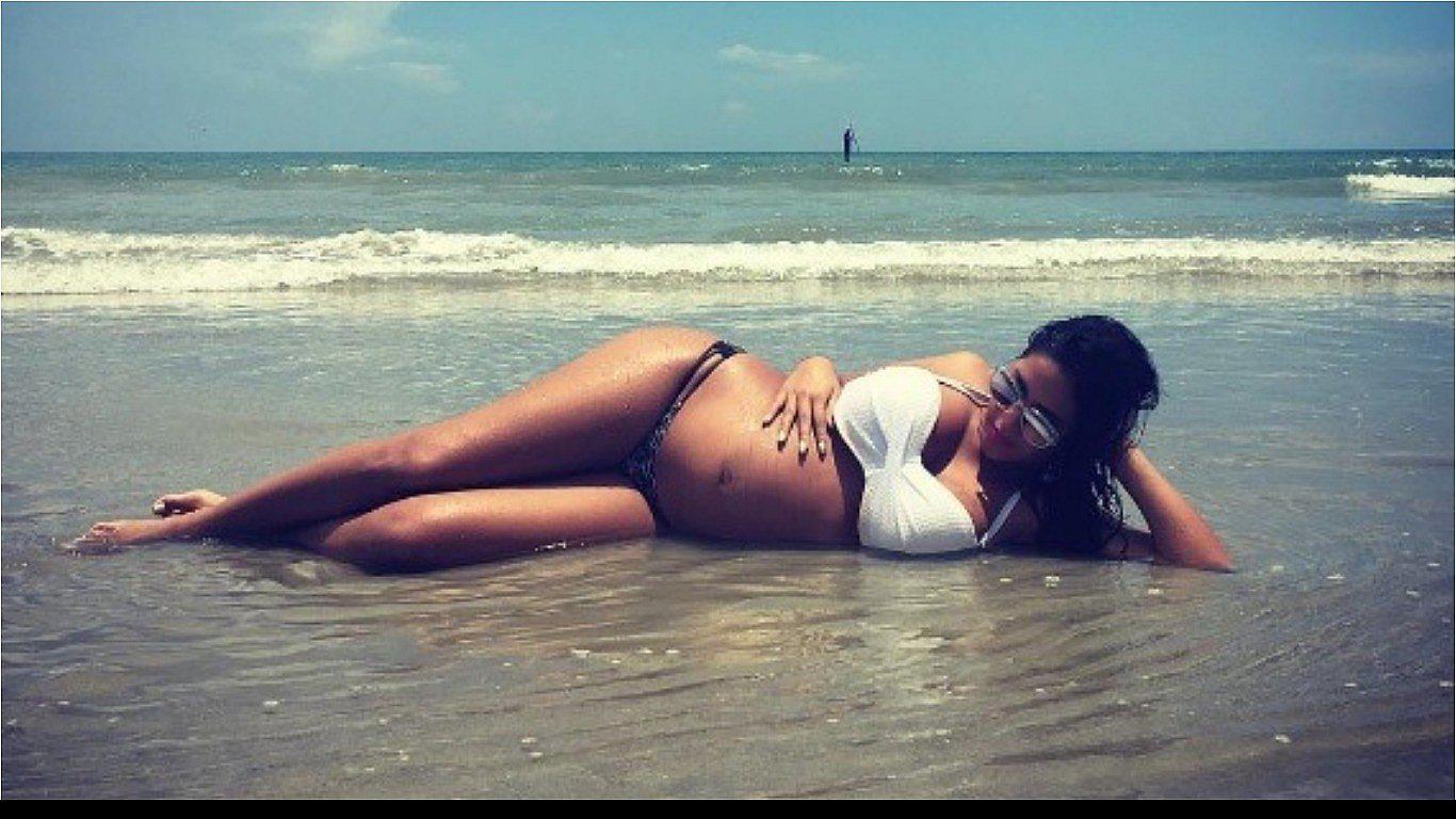 Melissa Paredes se molesta y arremete tras críticas por asistir a despedida de soltera (VIDEO)