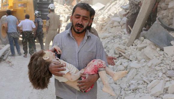 Bombardeo ruso deja al menos 30 muertos en bastión sirio del Estado Islámico