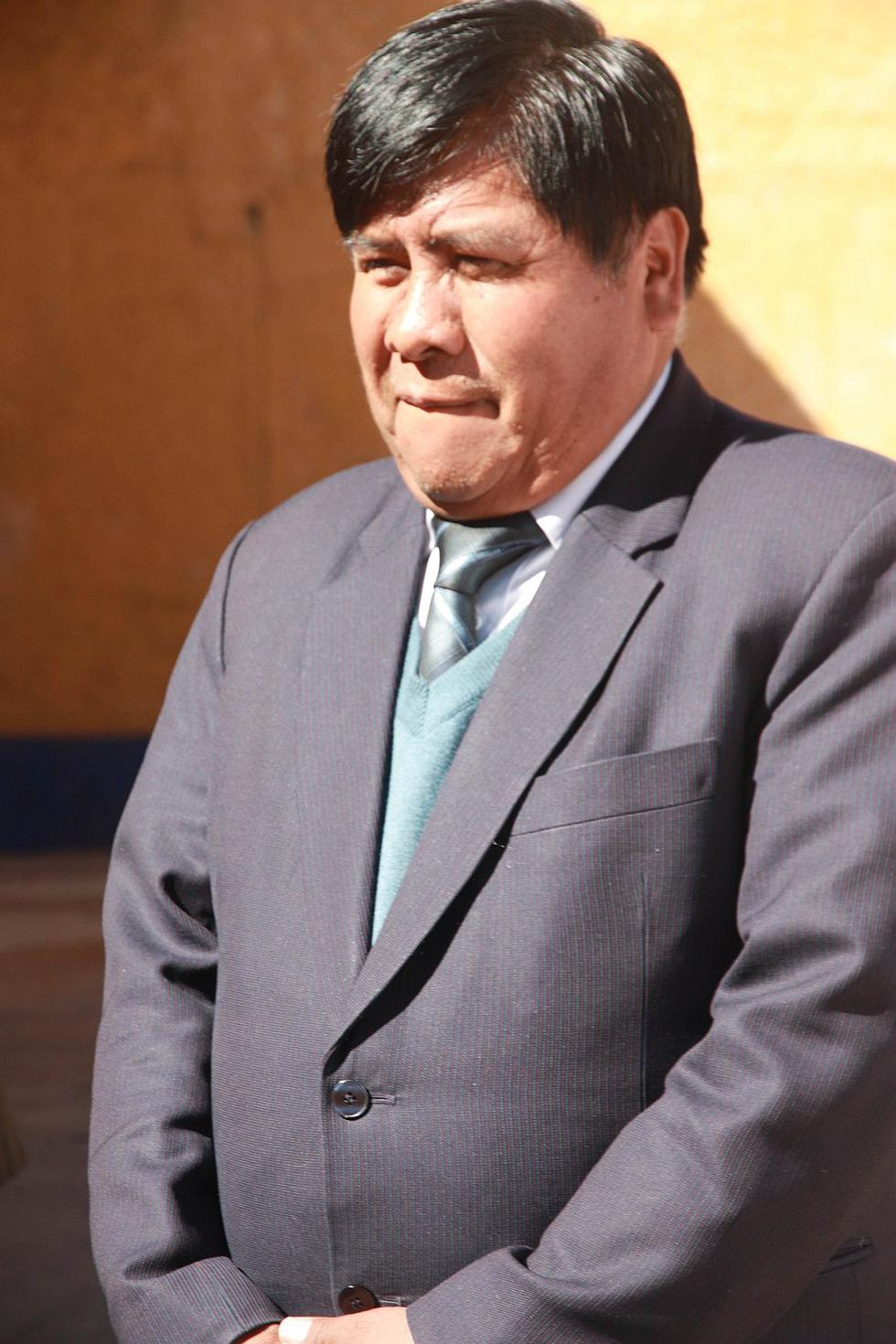 Exgobernador regional de Puno quiere ser congresista por el partido de César Acuña