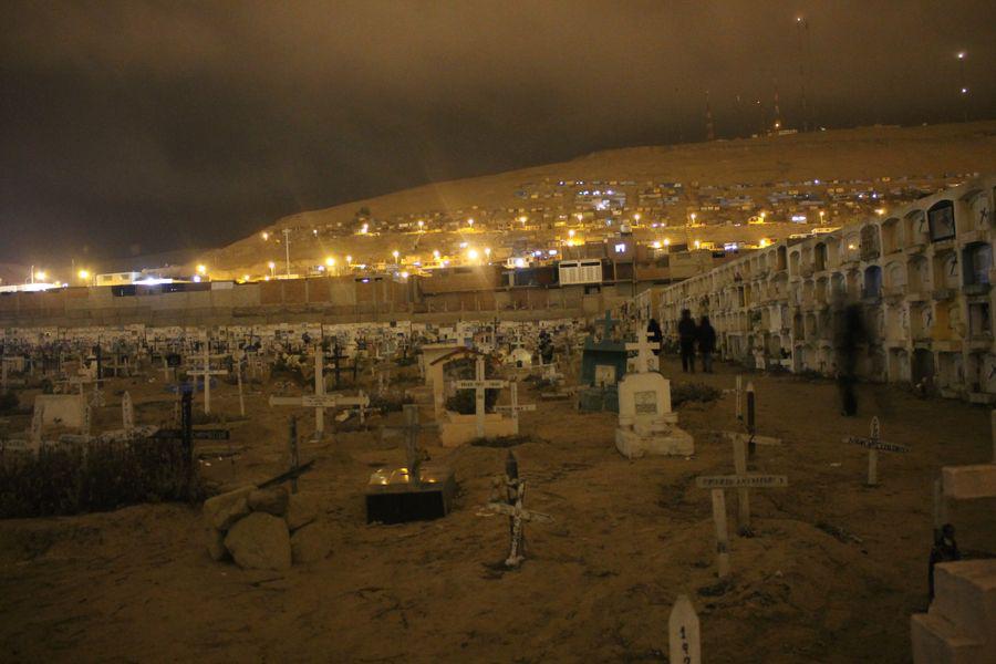 Todos los Santos: prohíben consumo de licor en cementerio general 