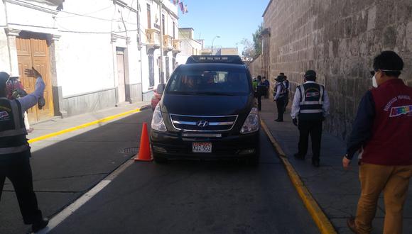 Los vehículos no pueden ingresar al Centro Histórico de Arequipa, de acuerdo a sus placas